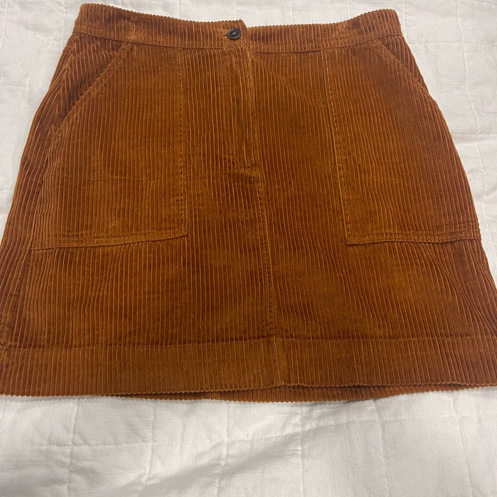 Gap mini skirt